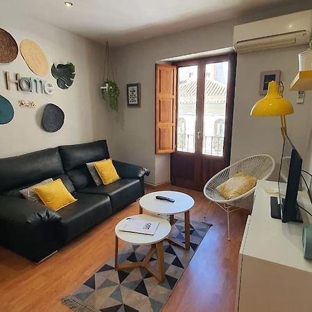 Aloja T Elvira Apartment Granada Bagian luar foto