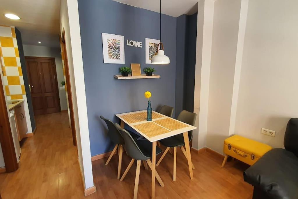 Aloja T Elvira Apartment Granada Bagian luar foto