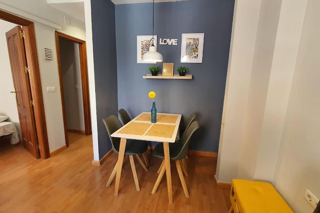 Aloja T Elvira Apartment Granada Bagian luar foto