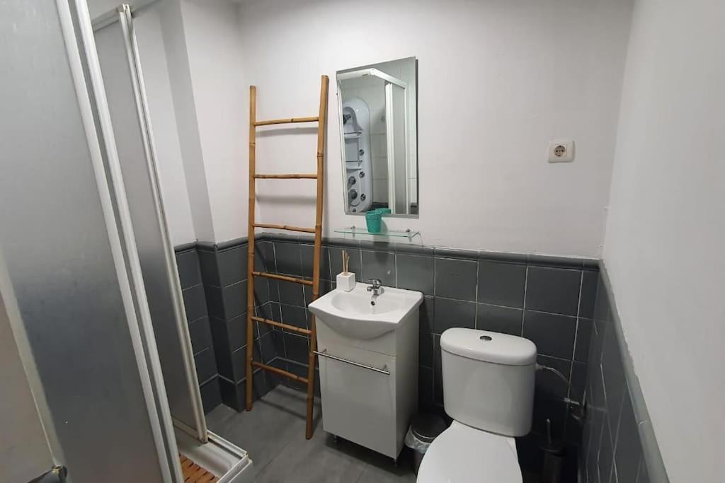 Aloja T Elvira Apartment Granada Bagian luar foto