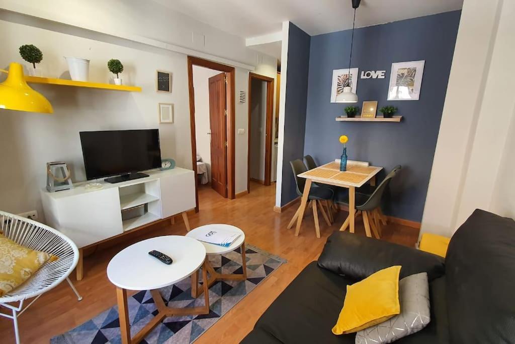 Aloja T Elvira Apartment Granada Bagian luar foto