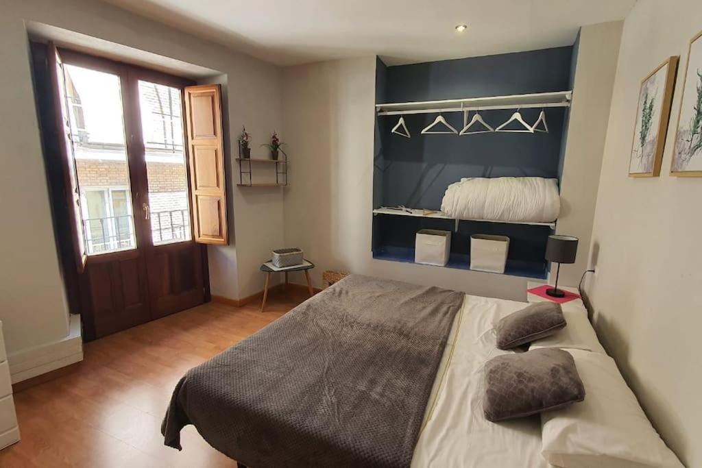 Aloja T Elvira Apartment Granada Bagian luar foto